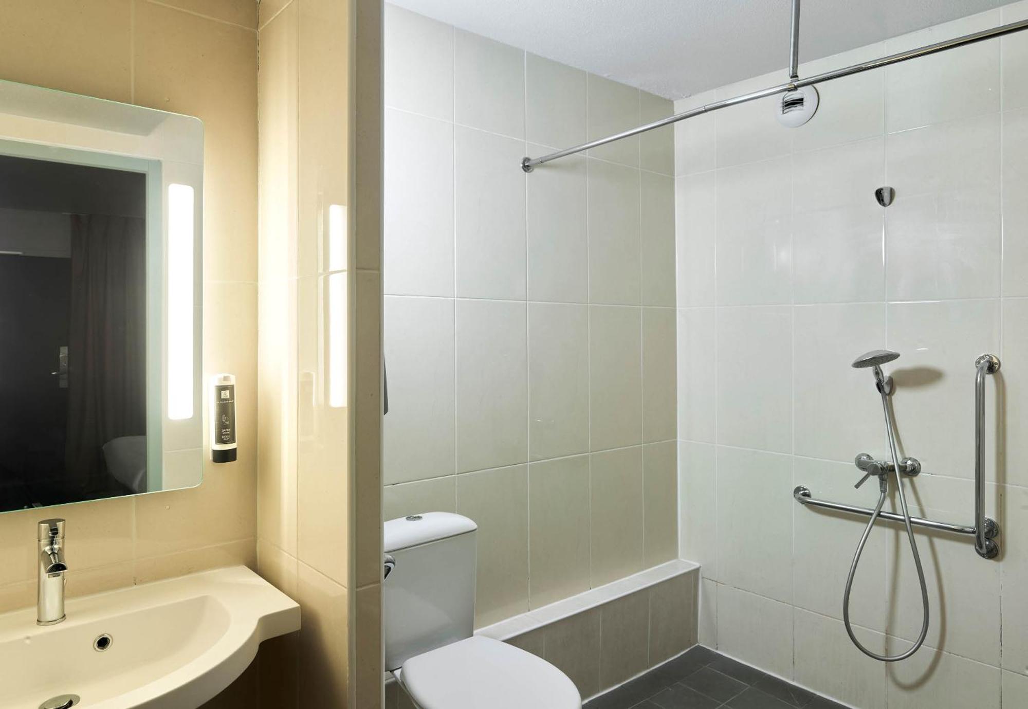 B&B Hotel Brétigny-sur-Orge Kültér fotó